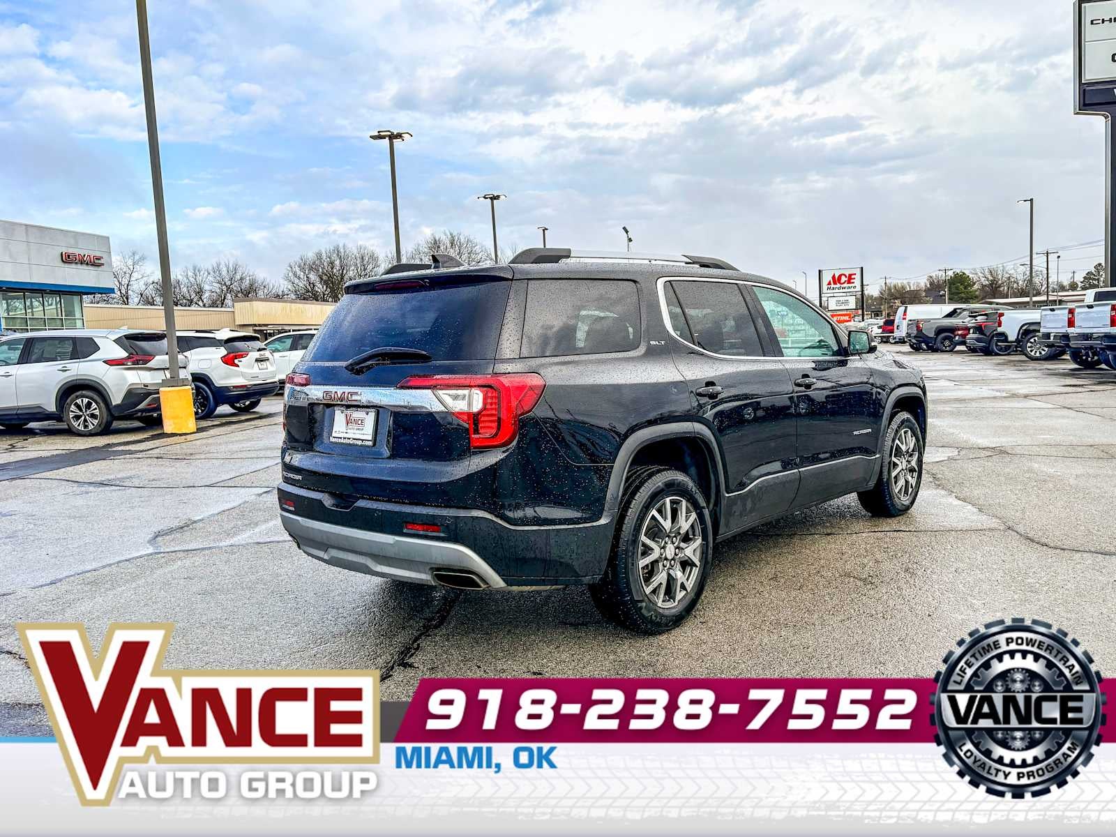 2023 GMC Acadia AWD SLT