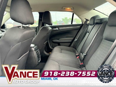 2022 Chrysler 300 Touring