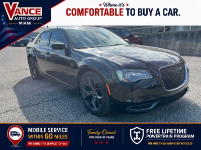 2023 Chrysler 300 Touring
