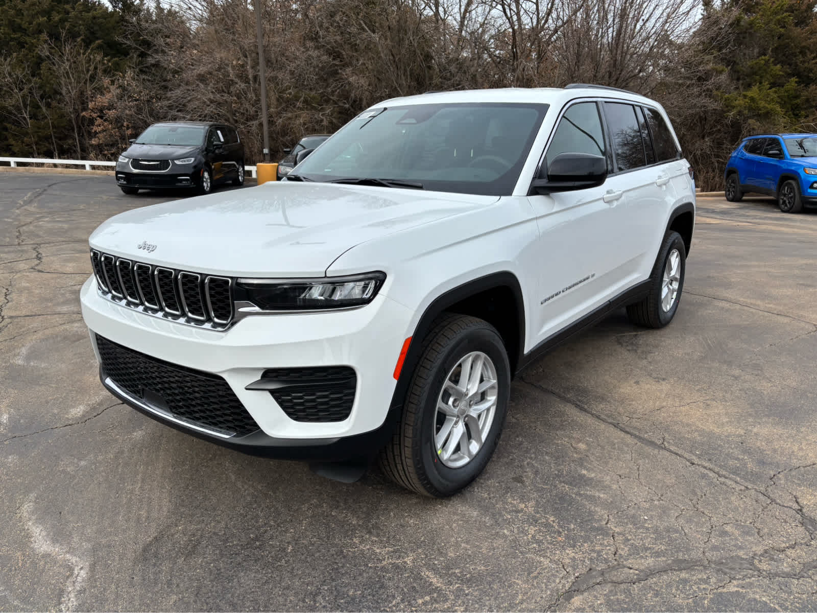 2025 Jeep Grand Cherokee Laredo