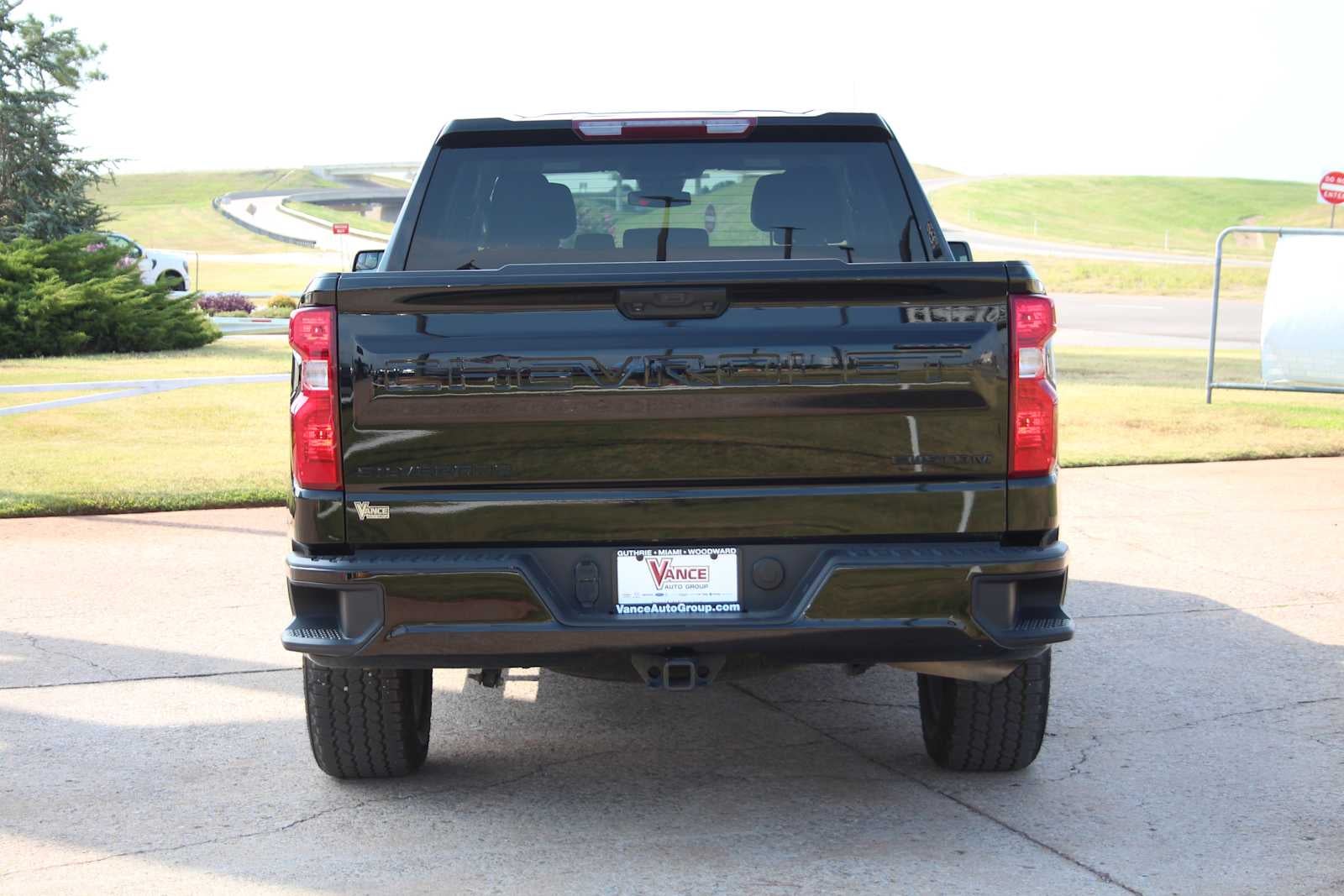 2024 Chevrolet Silverado 1500 Custom