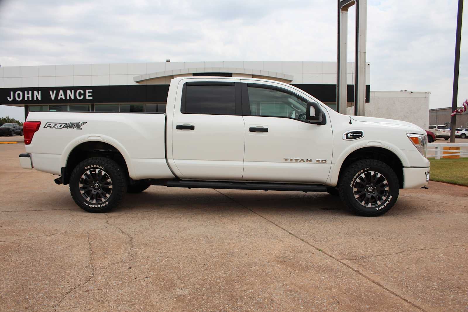 2019 Nissan TITAN XD PRO-4X