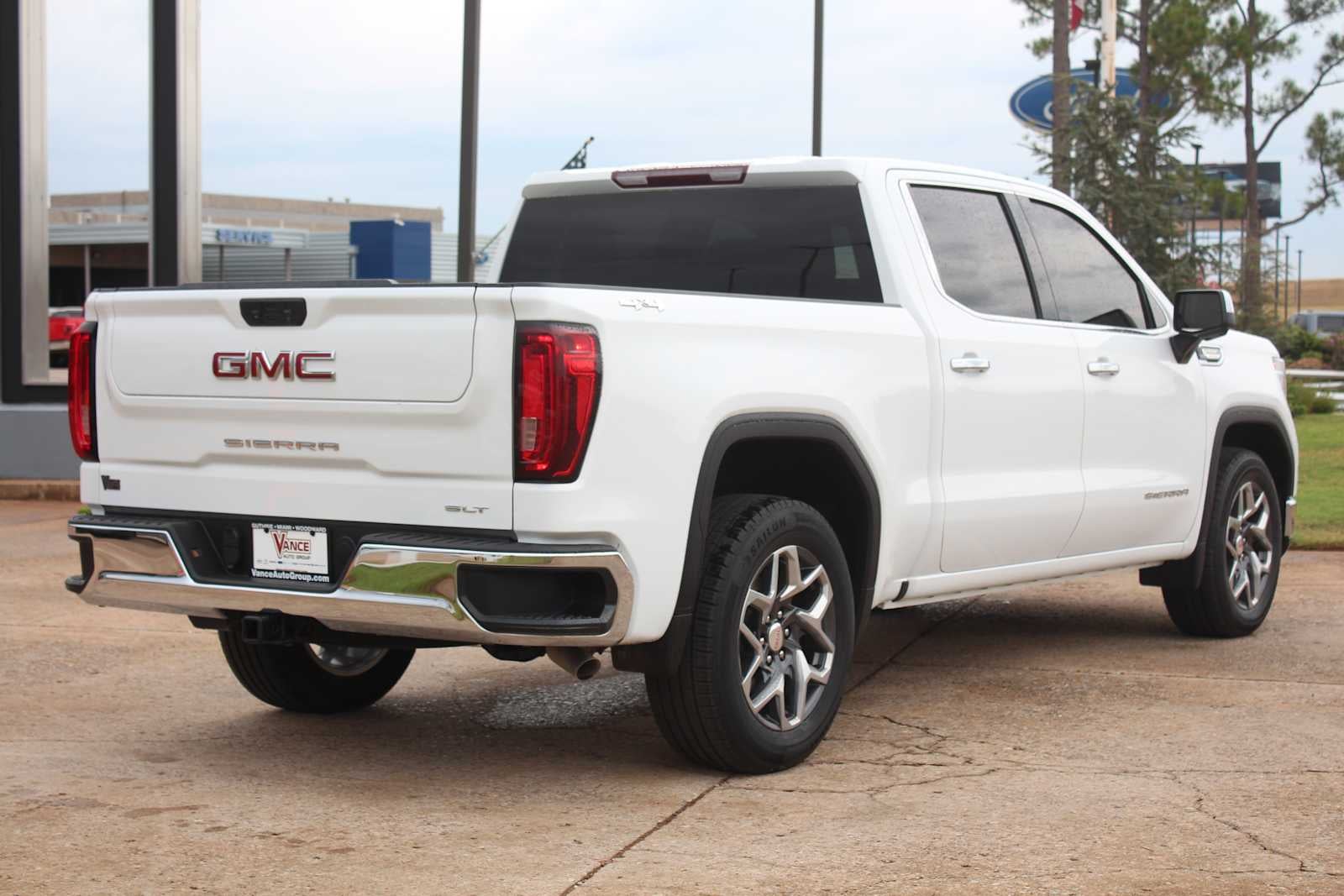 2023 GMC Sierra 1500 SLT