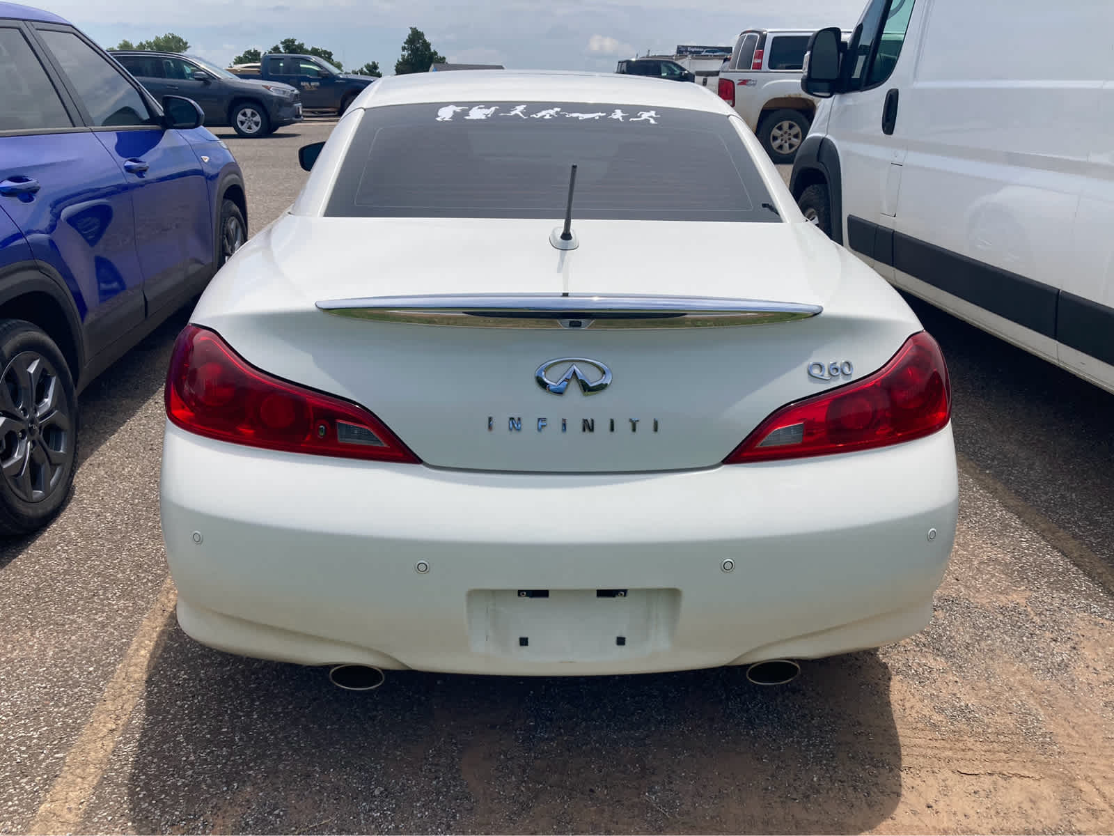 2014 INFINITI Q60 Convertible 2dr