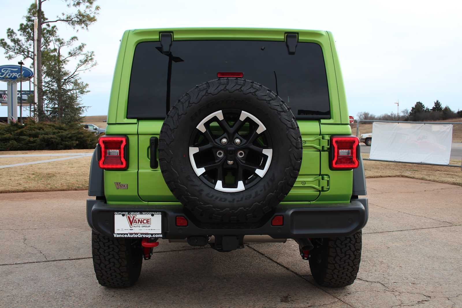 2025 Jeep Wrangler 4-Door Rubicon - Photo 10