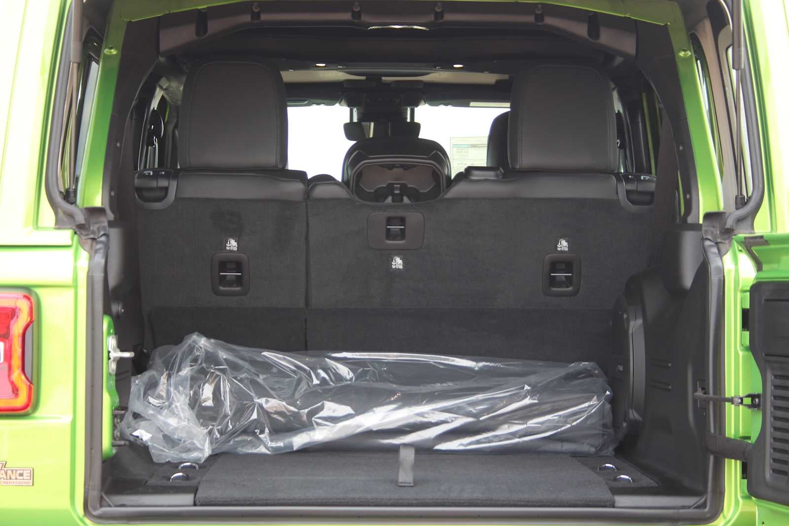 2025 Jeep Wrangler 4-Door Rubicon - Photo 12