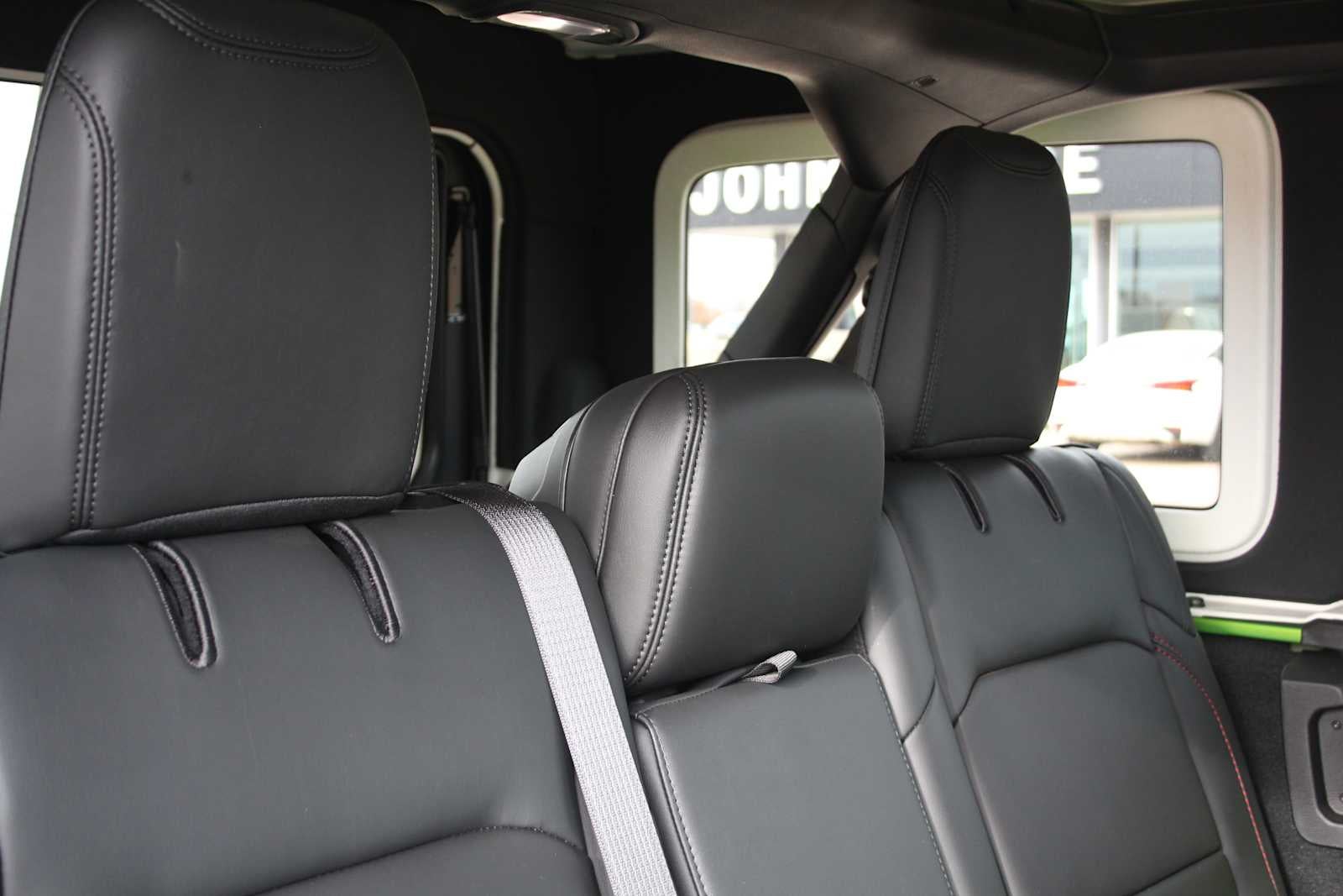 2025 Jeep Wrangler 4-Door Rubicon - Photo 22