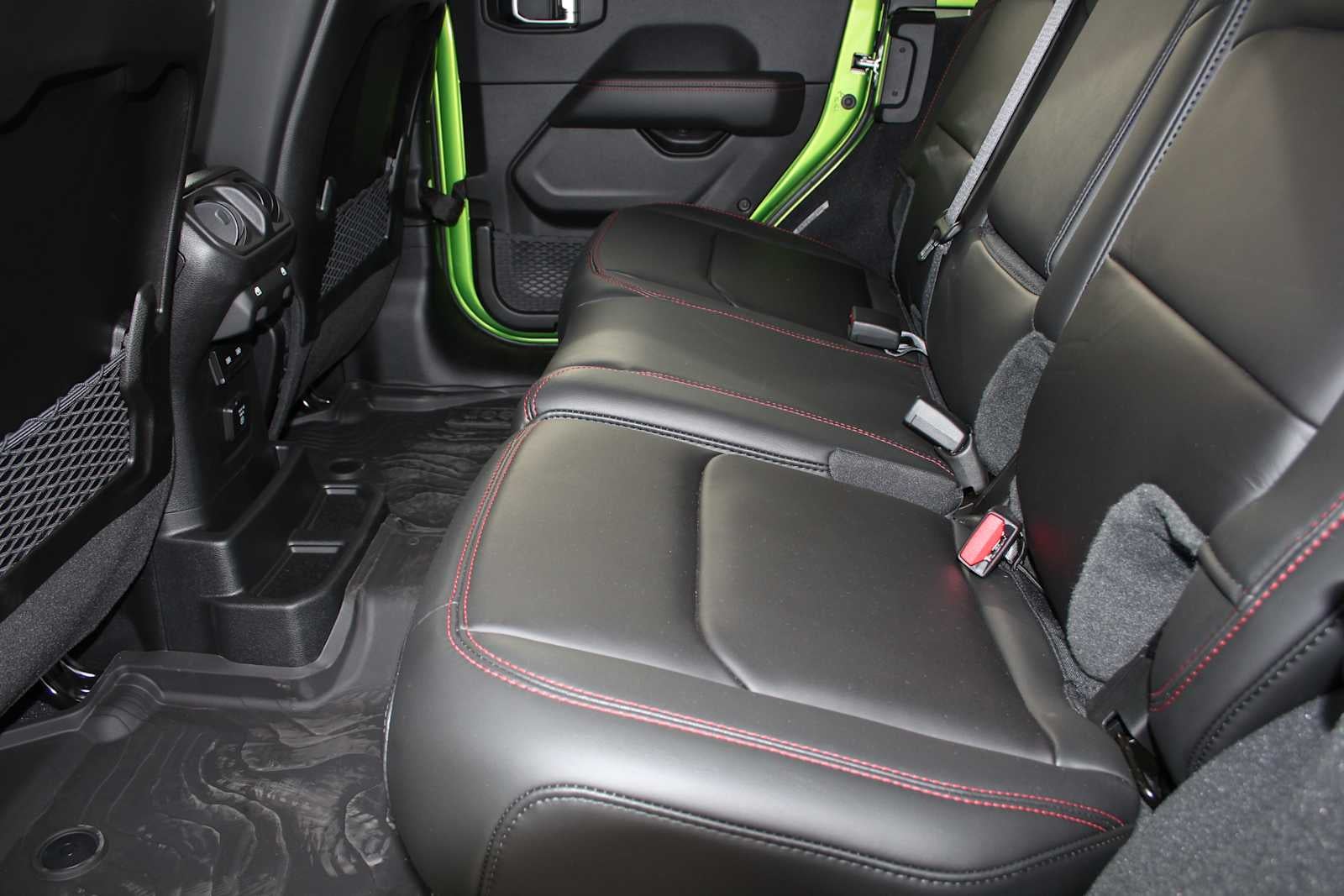 2025 Jeep Wrangler 4-Door Rubicon - Photo 25