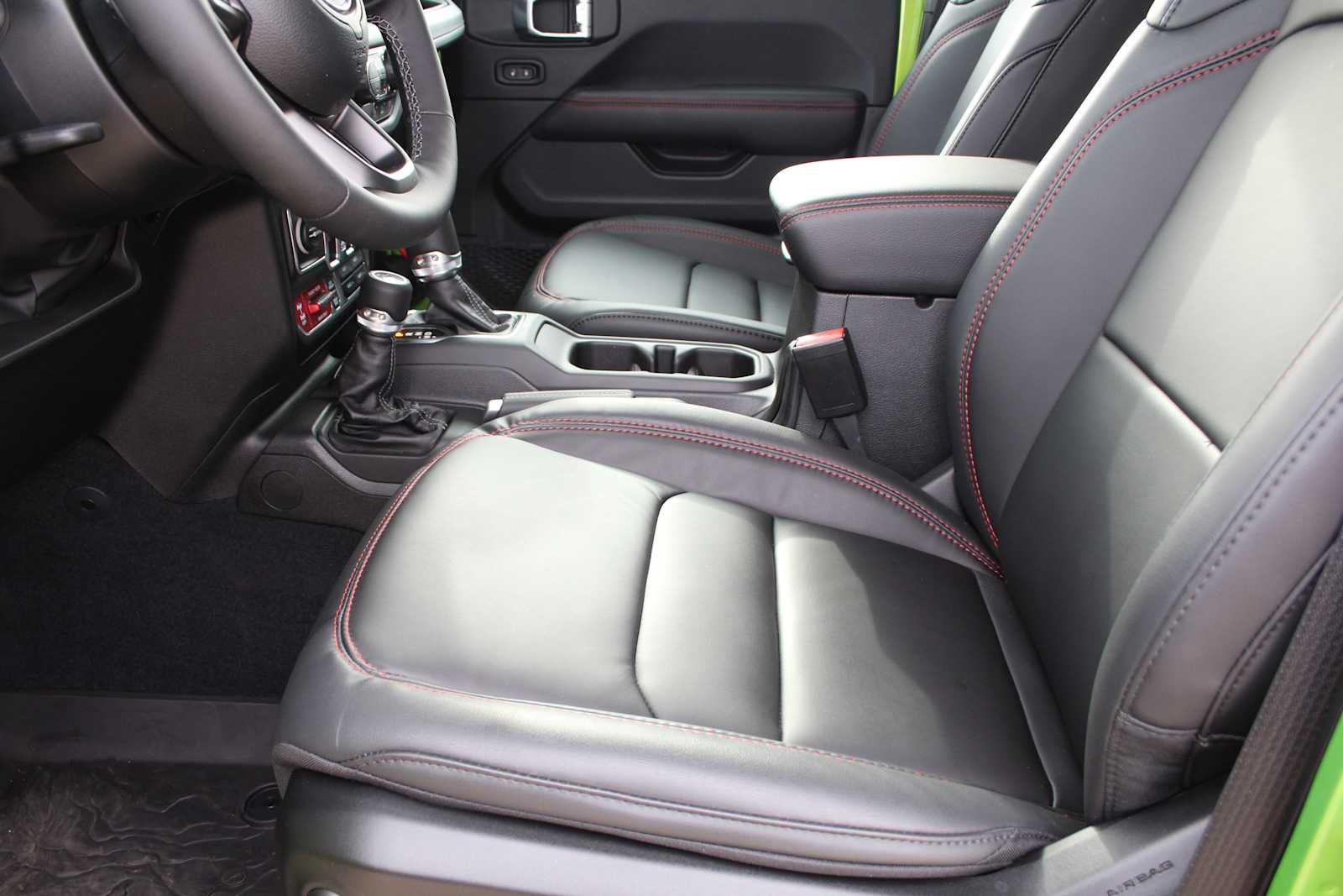 2025 Jeep Wrangler 4-Door Rubicon - Photo 29