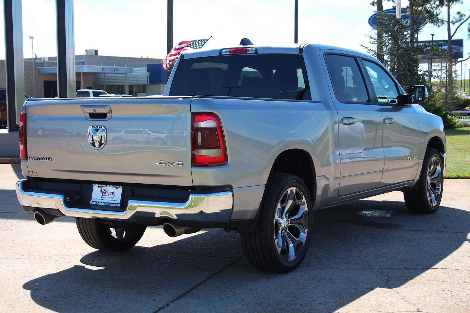 2024 RAM Ram 1500 Pickup Laramie - Photo 15