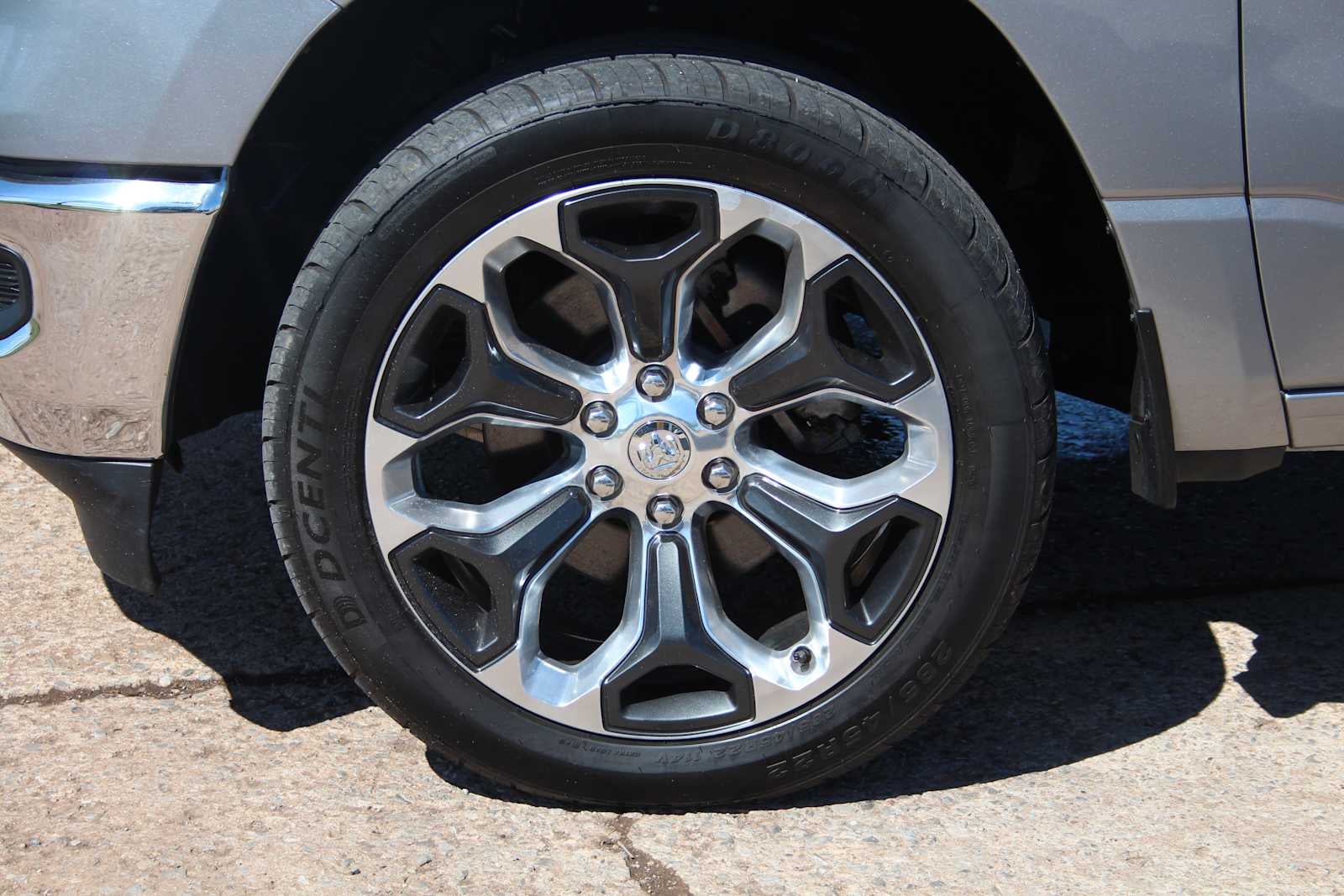 2024 RAM Ram 1500 Pickup Laramie - Photo 16