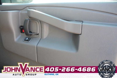 2024 Chevrolet Express Passenger 3500 1LT