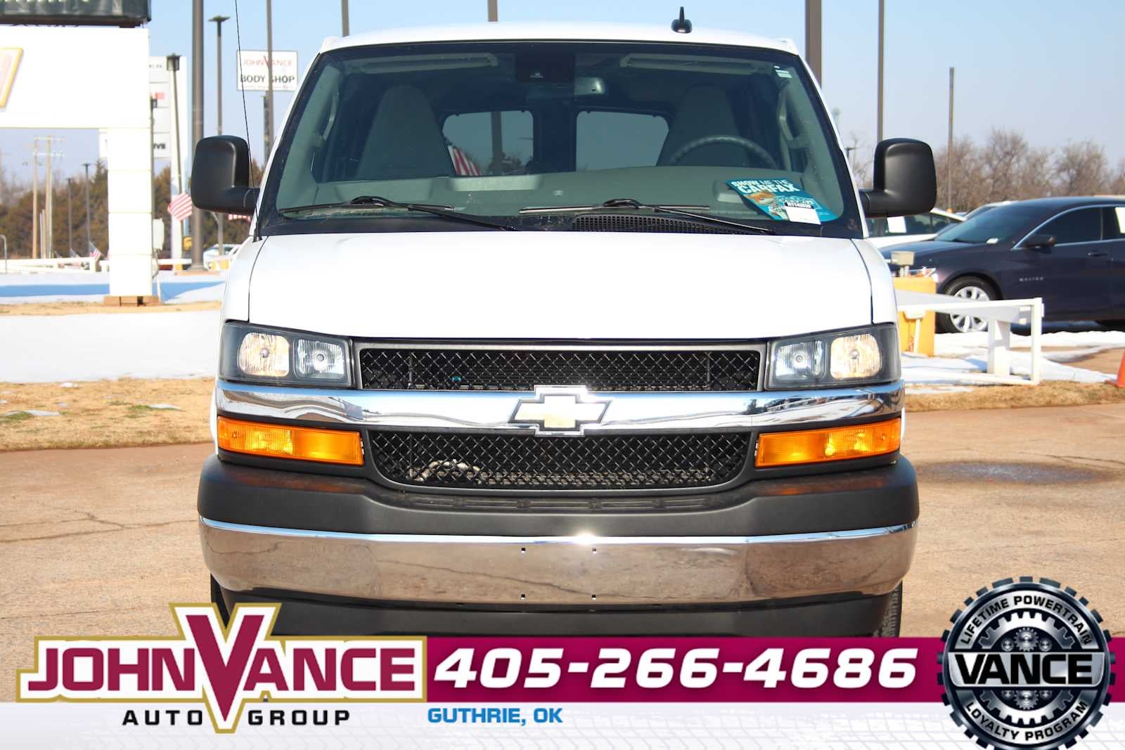 2024 Chevrolet Express Passenger 3500 1LT