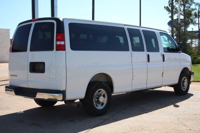 2025 Chevrolet Express Passenger 1LT