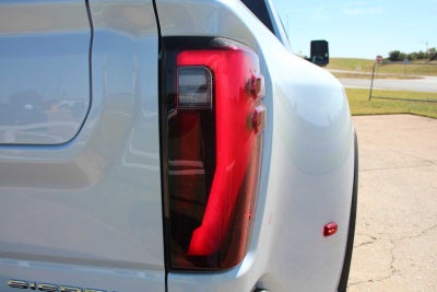 2026 GMC Sierra 3500HD Denali Ultimate DRW