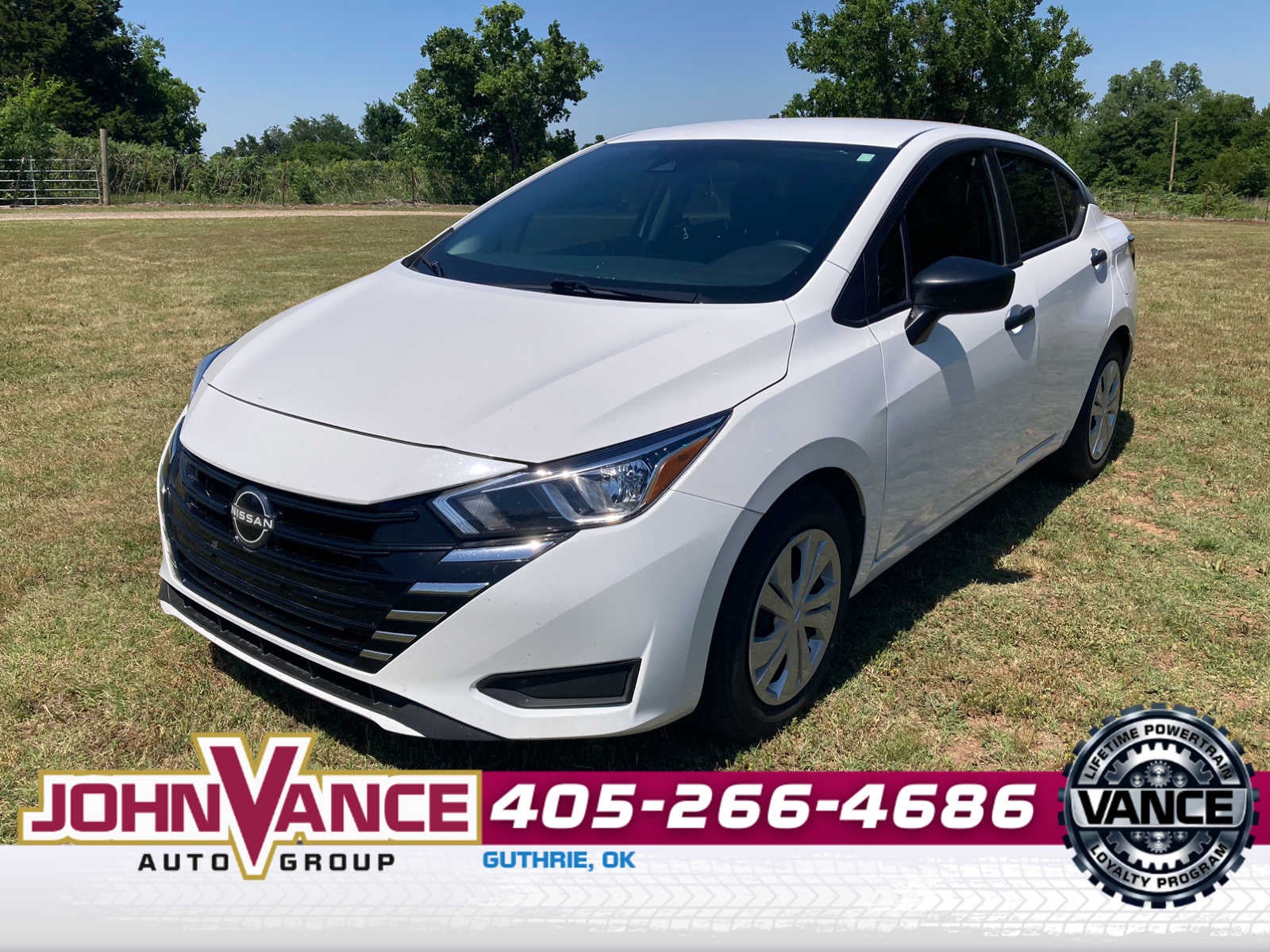 2023 Nissan Versa 1.6 S CVT's photo