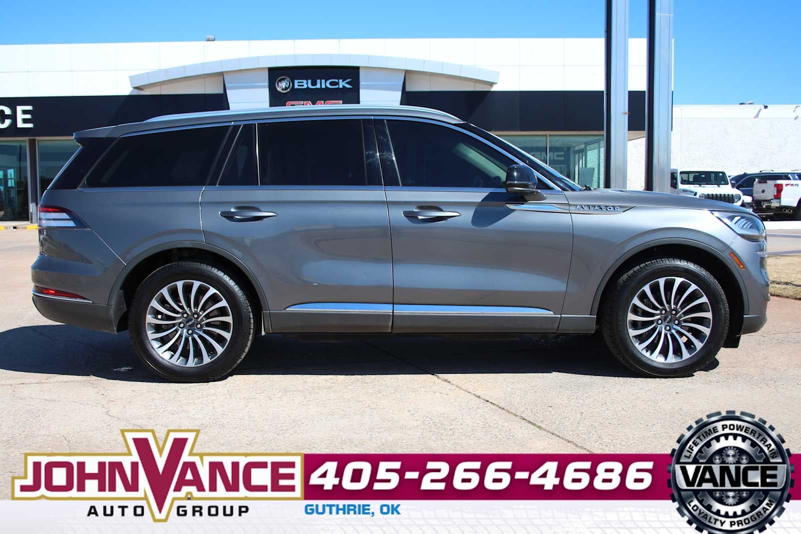 2022 Lincoln Aviator Standard