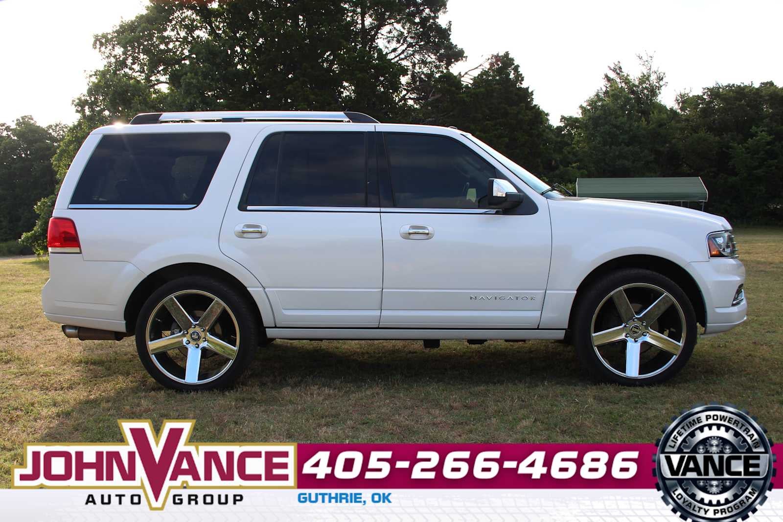 2015 Lincoln Navigator Base