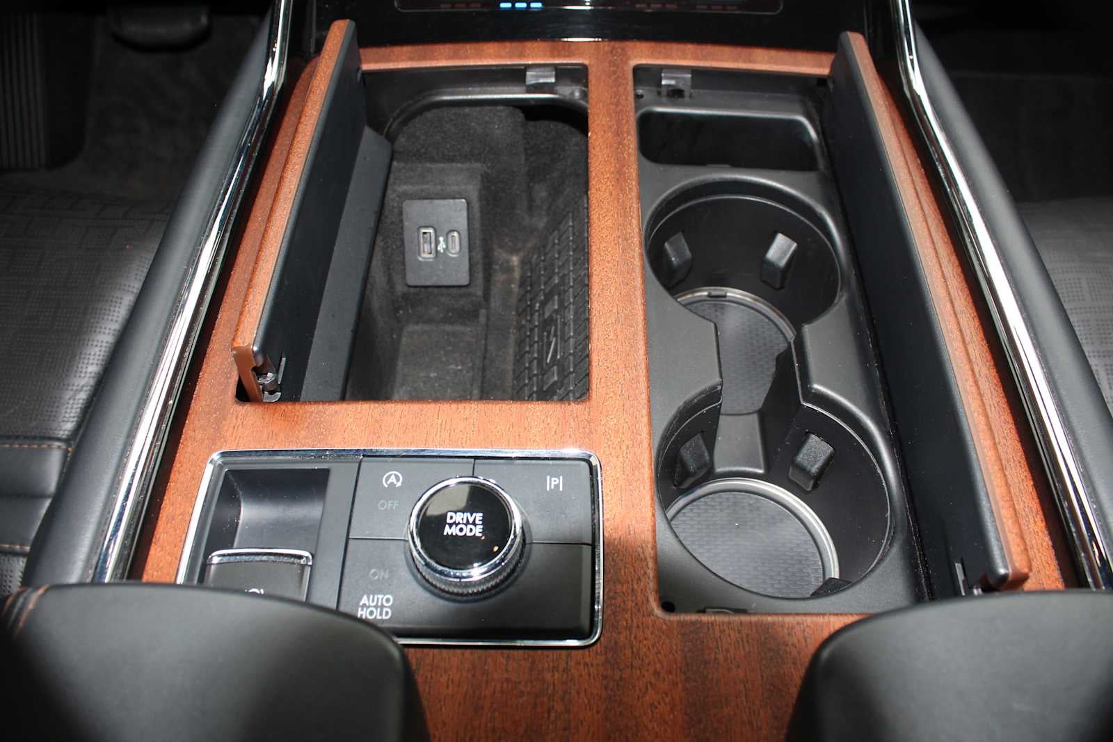 2022 Lincoln Navigator L Black Label