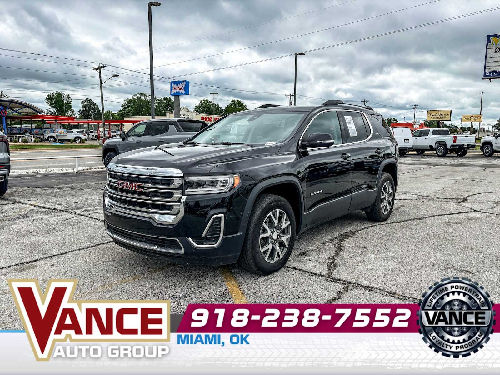 2023 GMC Acadia SLE
