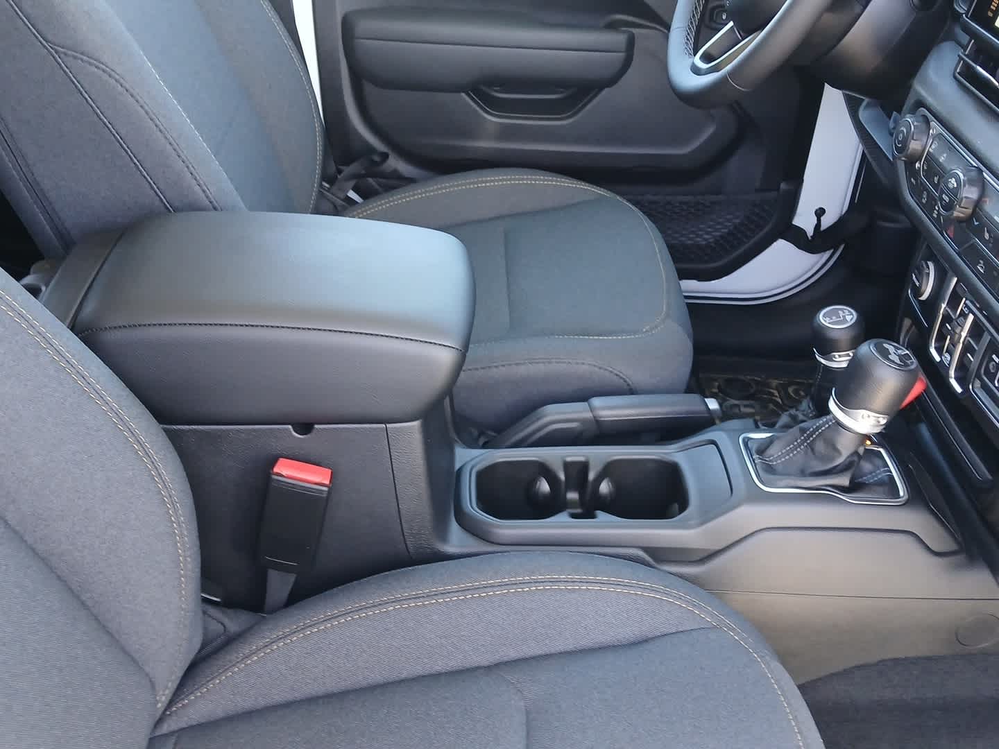 2025 Jeep Wrangler 4-Door Summit 4x4