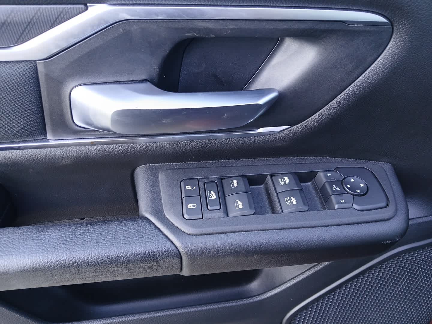 2025 RAM Ram 1500 Big Horn Crew Cab 4x4 5'7' Box