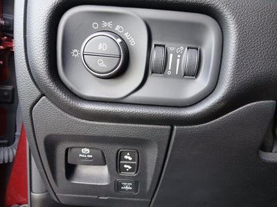 2025 RAM Ram 1500 Big Horn Crew Cab 4x4 5'7' Box