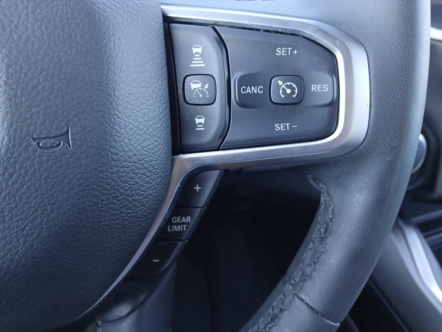 2025 RAM Ram 1500 Big Horn Crew Cab 4x4 5'7' Box