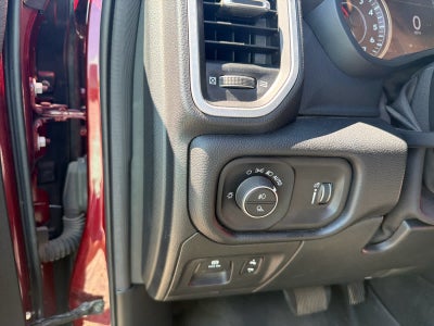2020 RAM Ram 1500 Big Horn Crew Cab 4x4 5'7' Box