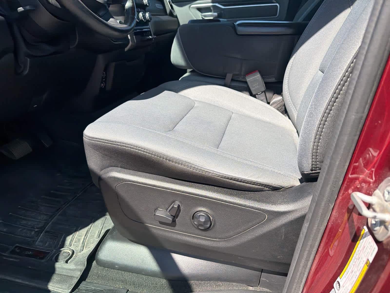 2020 RAM Ram 1500 Big Horn Crew Cab 4x4 5'7' Box