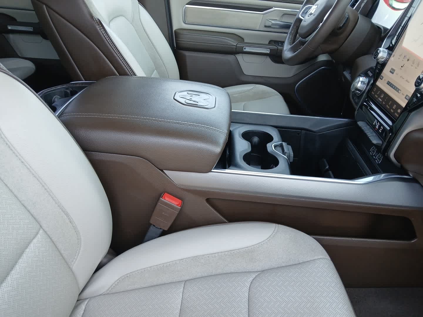 2025 RAM Ram 1500 Laramie Crew Cab 4x4 5'7' Box