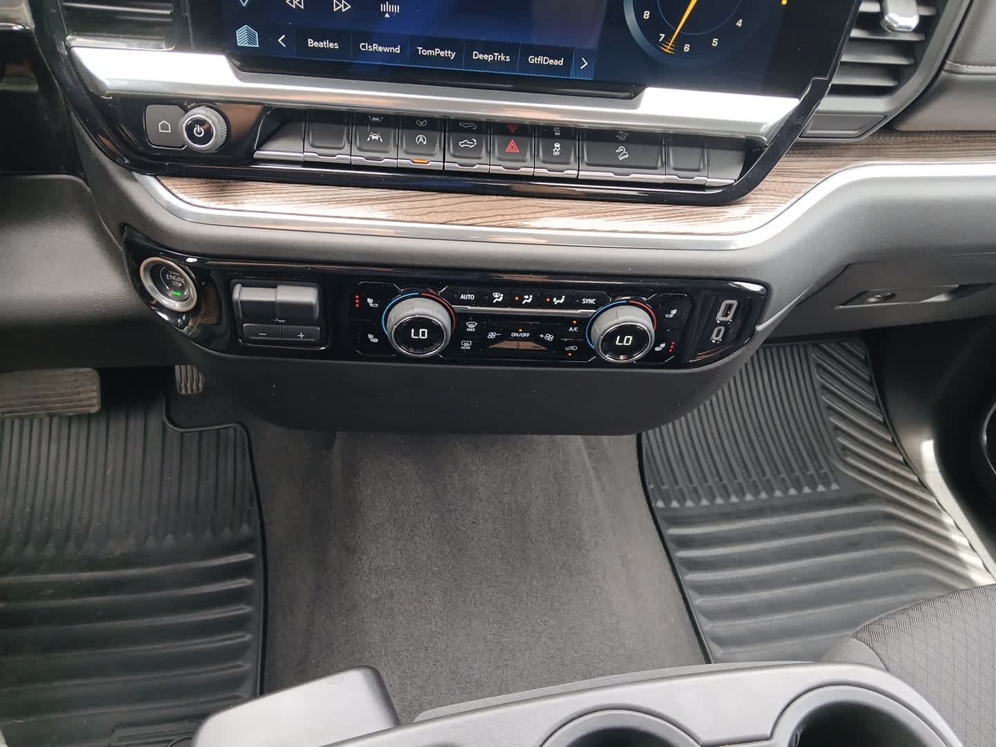 2023 Chevrolet Silverado 1500 4WD Double Cab Standard Bed LT