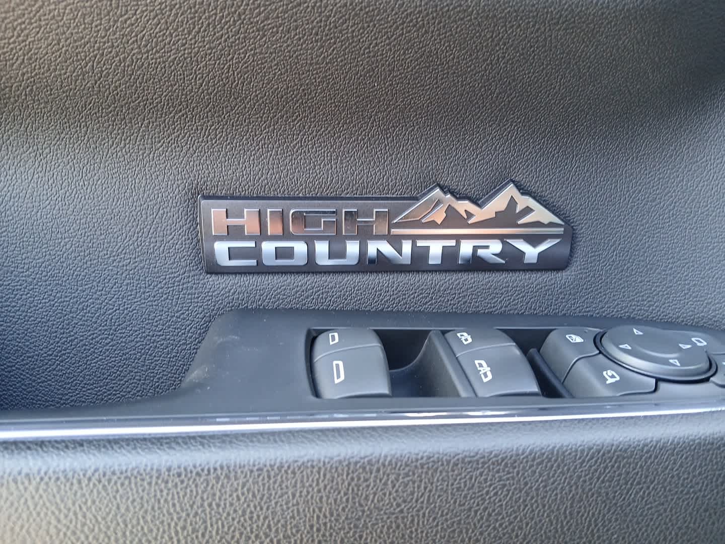 2023 Chevrolet Silverado 1500 4WD Crew Cab Short Bed High Country