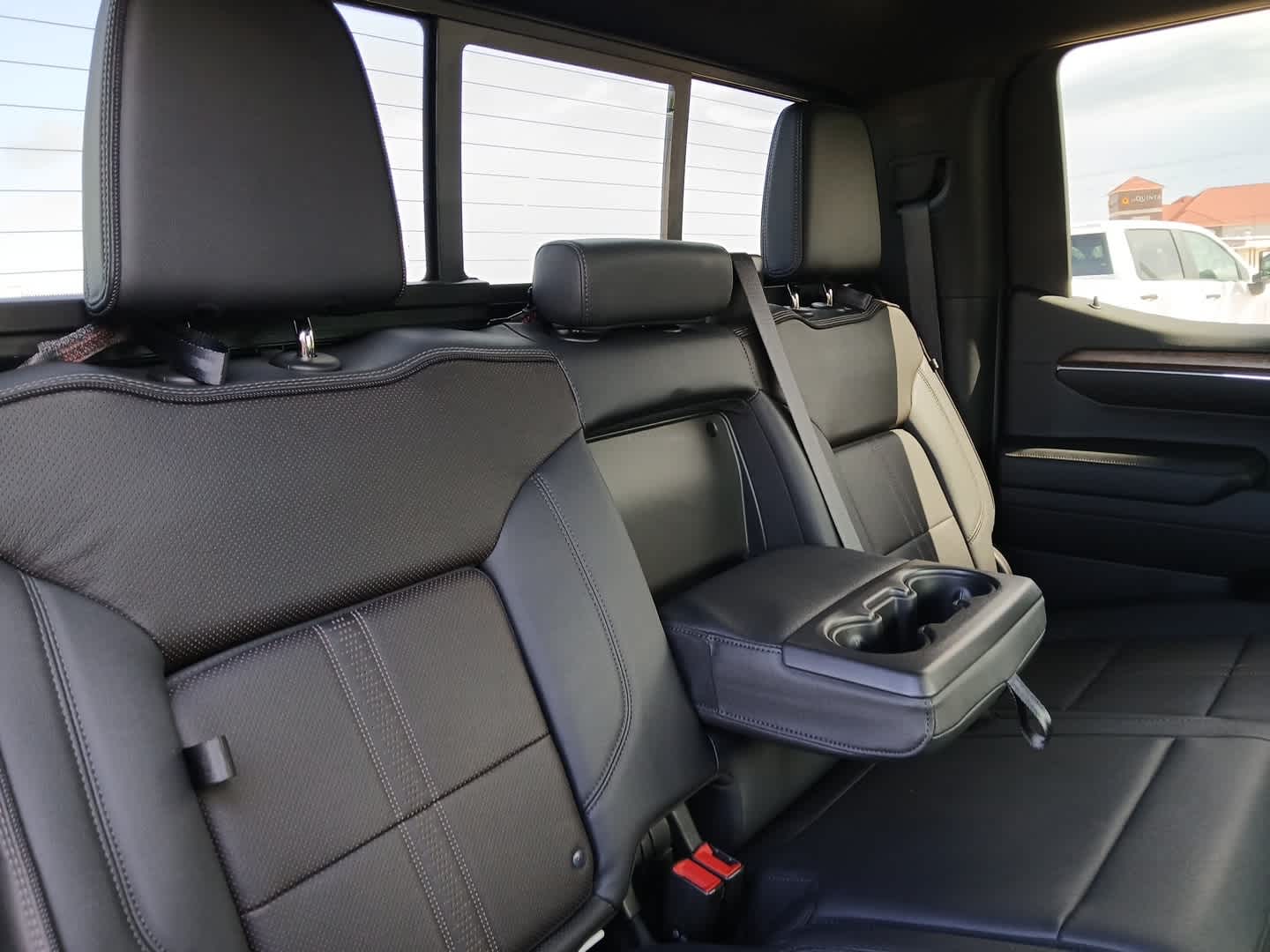 2023 Chevrolet Silverado 1500 4WD Crew Cab Short Bed High Country