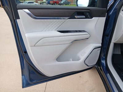 2026 GMC Acadia Denali AWD