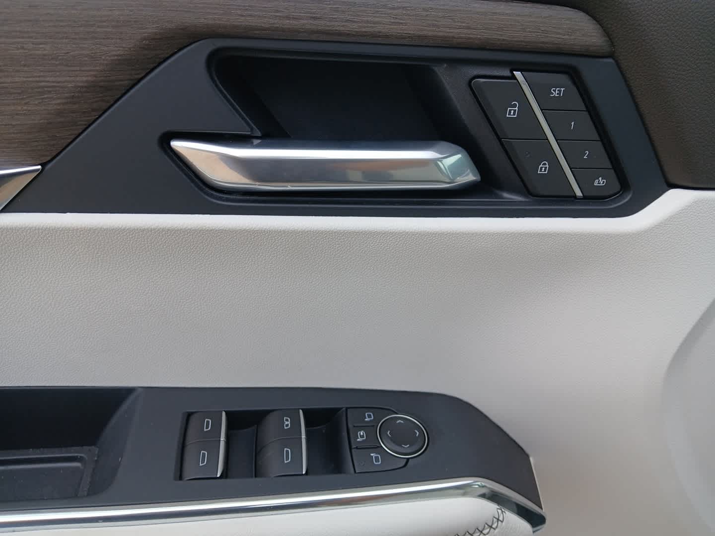 2026 GMC Acadia Denali AWD