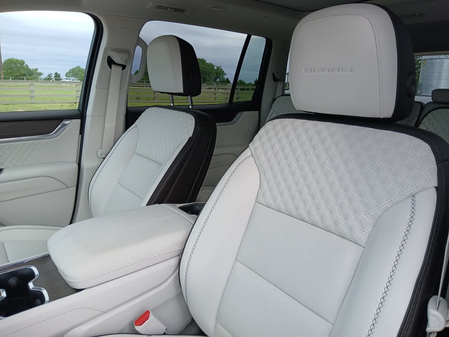 2026 GMC Acadia Denali AWD