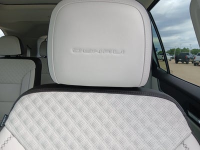 2026 GMC Acadia Denali AWD