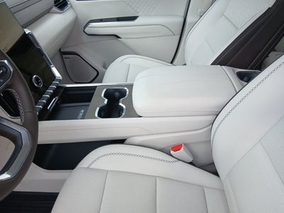 2026 GMC Acadia Denali AWD