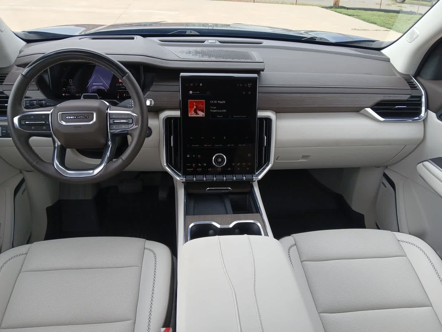 2026 GMC Acadia Denali AWD