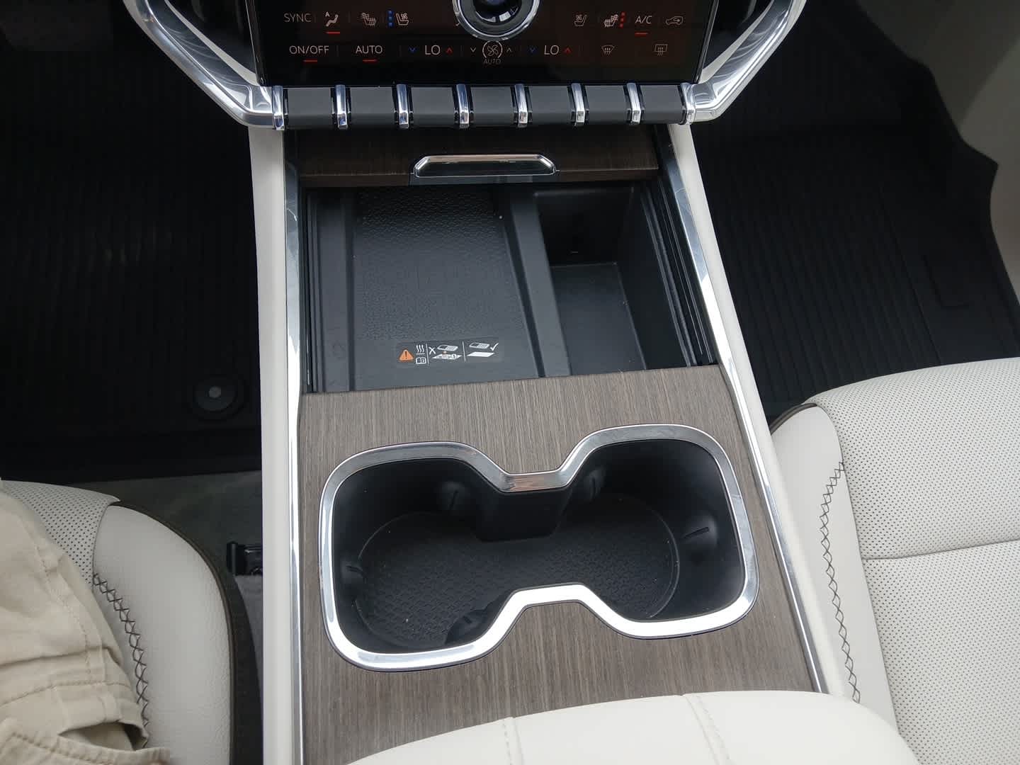 2026 GMC Acadia Denali AWD