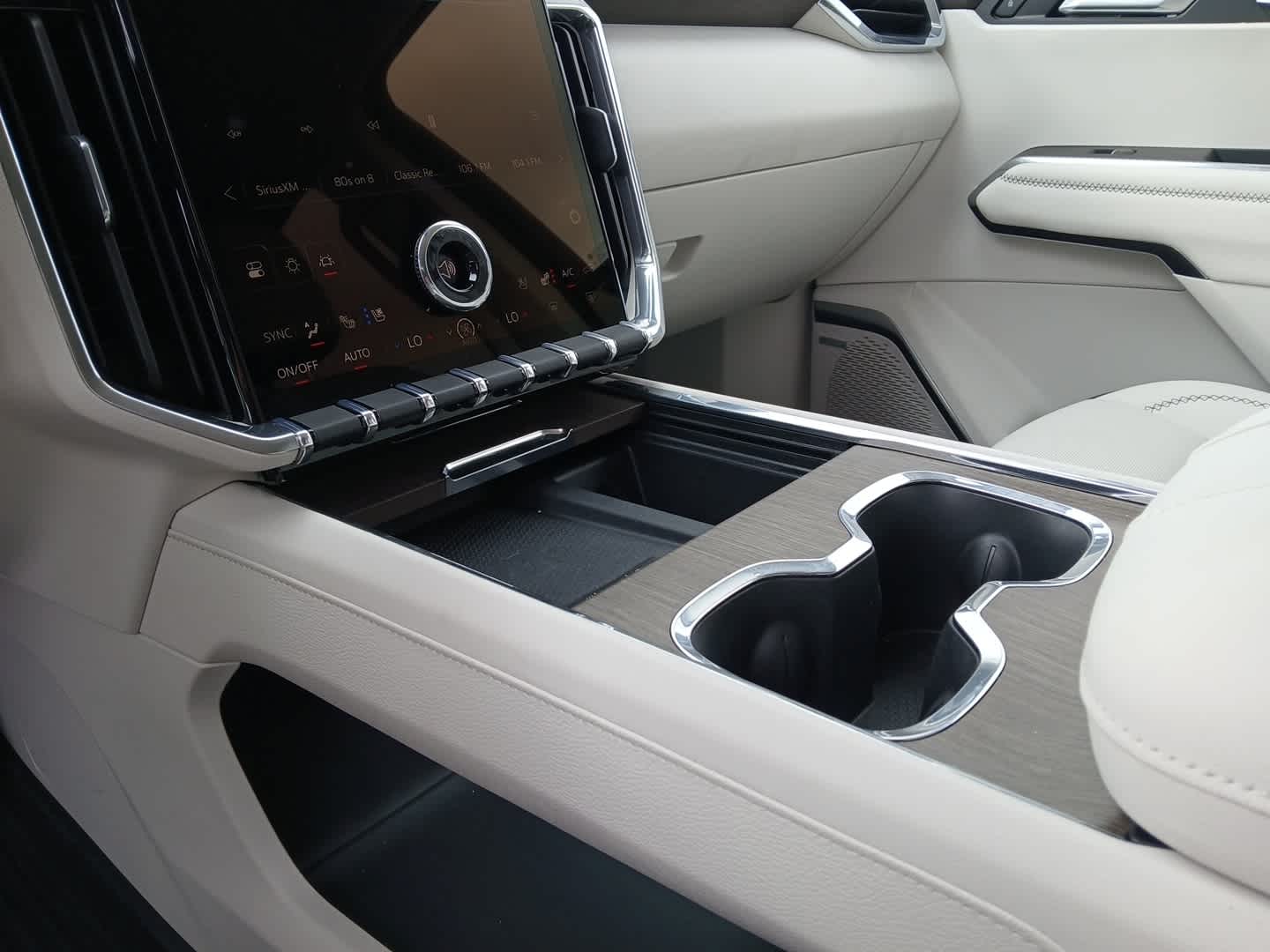 2026 GMC Acadia Denali AWD