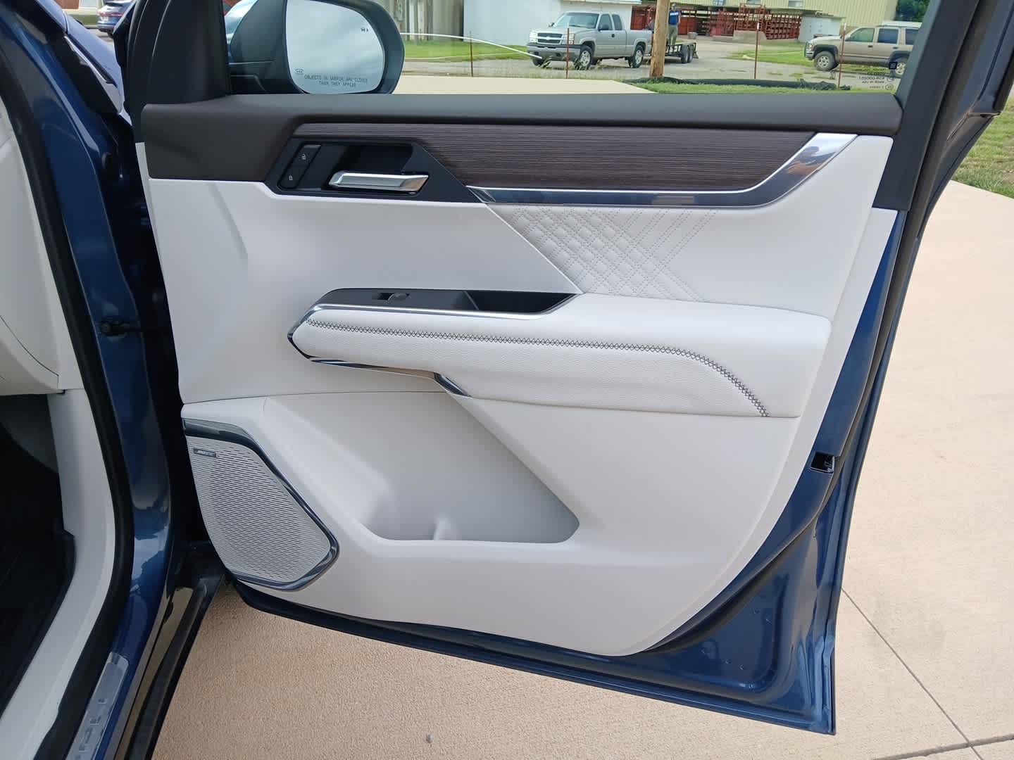 2026 GMC Acadia Denali AWD