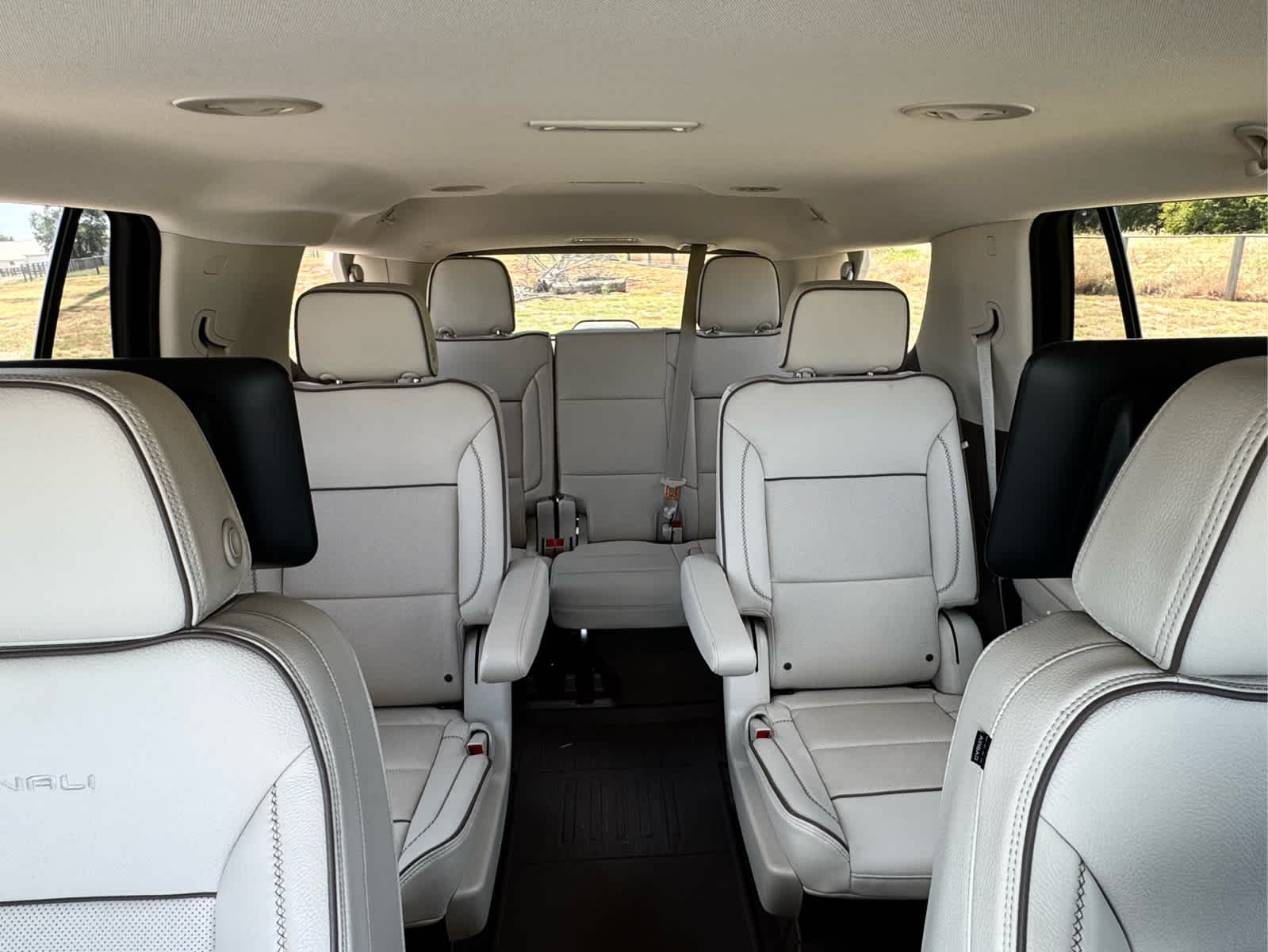 2024 GMC Yukon 4WD Denali