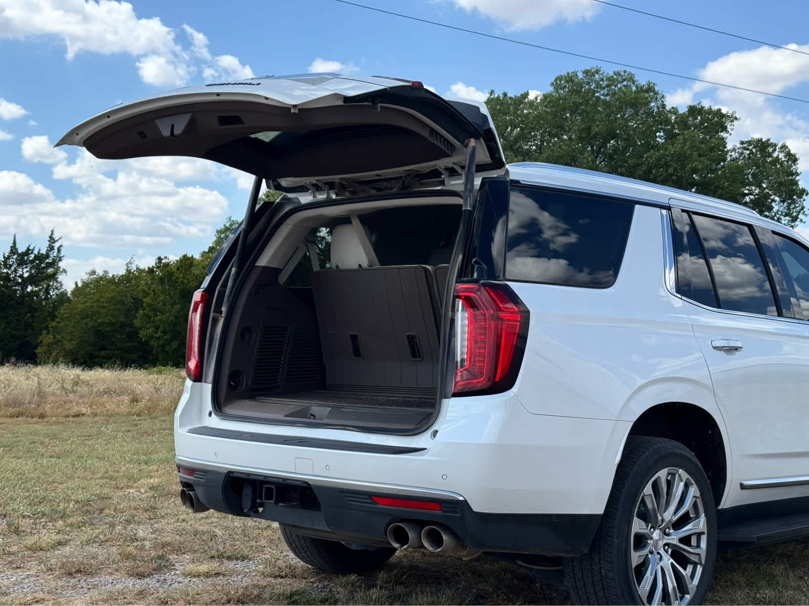 2024 GMC Yukon 4WD Denali