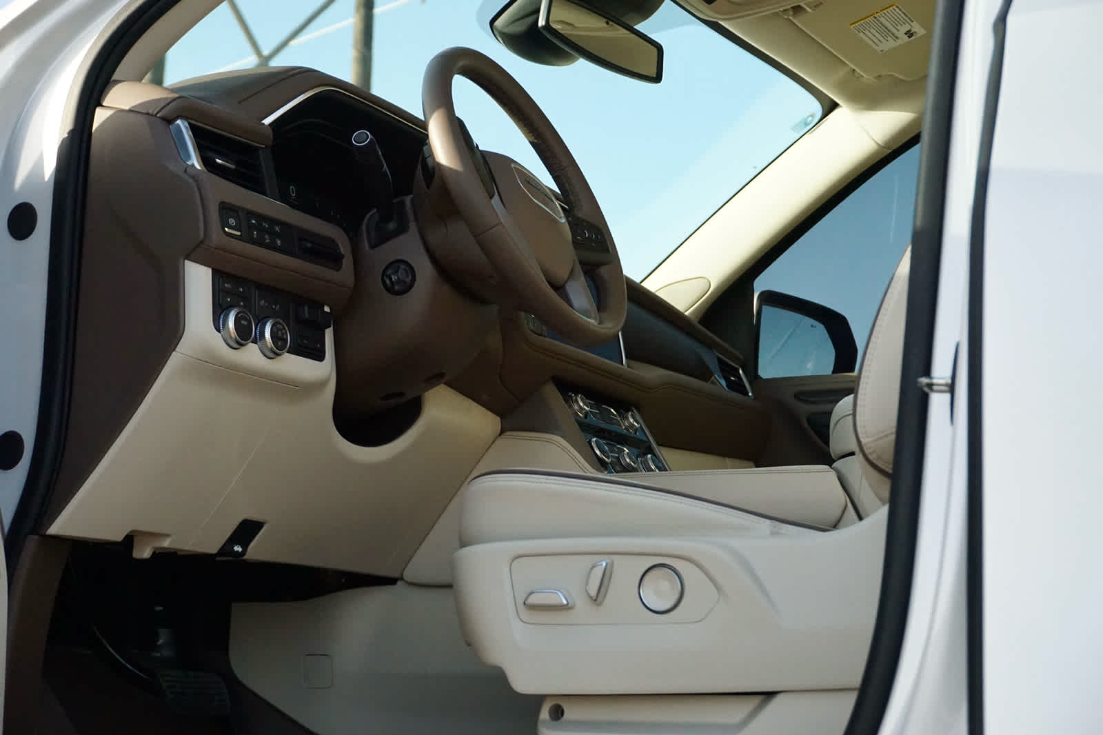 2024 GMC Yukon 4WD Denali