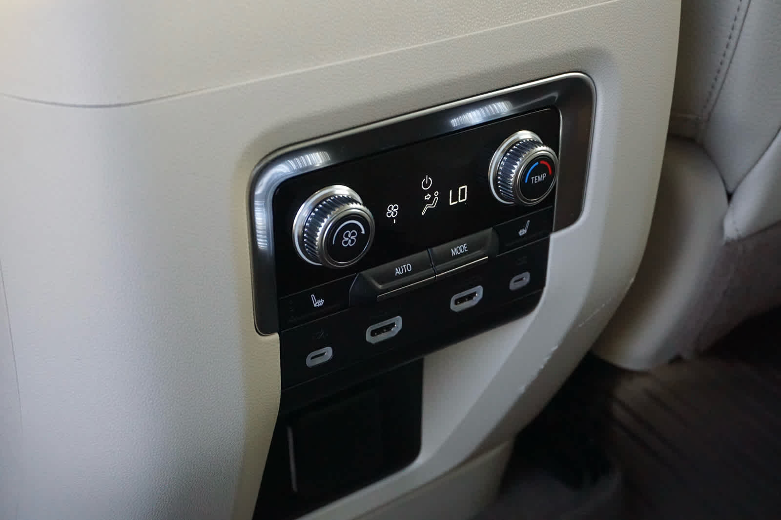 2024 GMC Yukon 4WD Denali