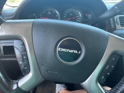 2010 GMC Yukon XL 1500 Denali