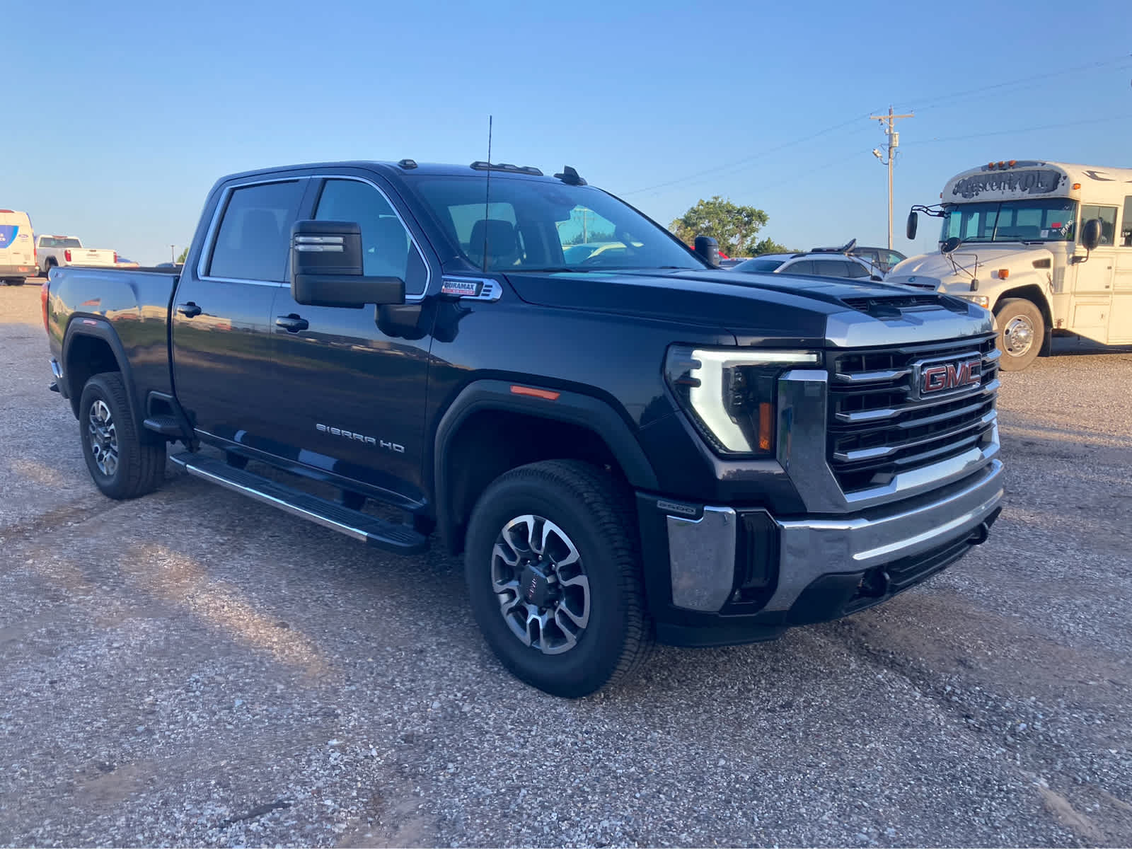 2024 GMC Sierra 2500HD 4WD Crew Cab Standard Bed SLE