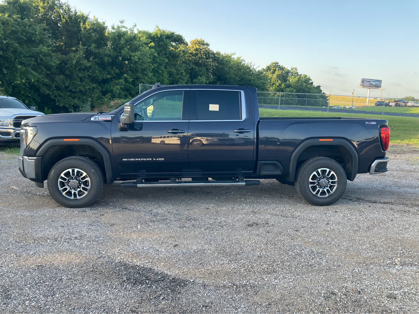 2024 GMC Sierra 2500HD 4WD Crew Cab Standard Bed SLE